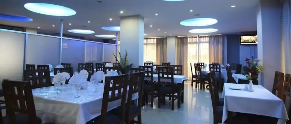 Hotel Holiday Xpress