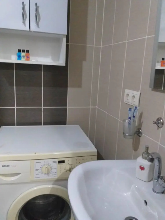 Daily Home Apart