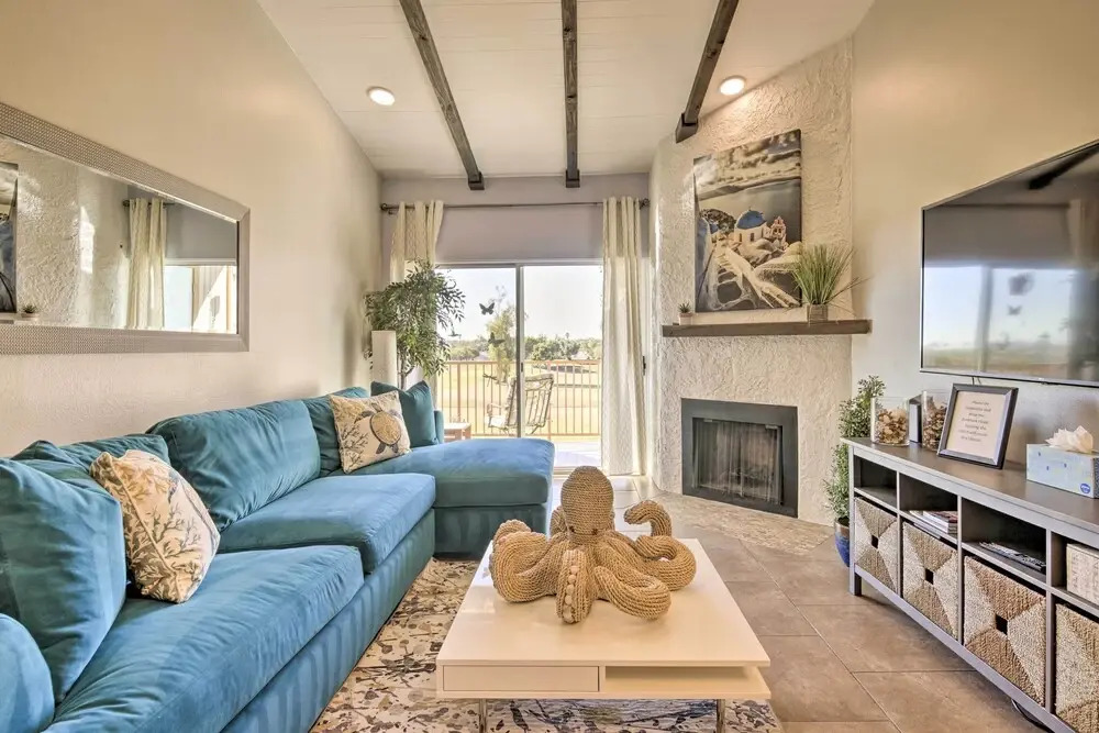 Golf Course, Mountain Views: Scottsdale Condo!