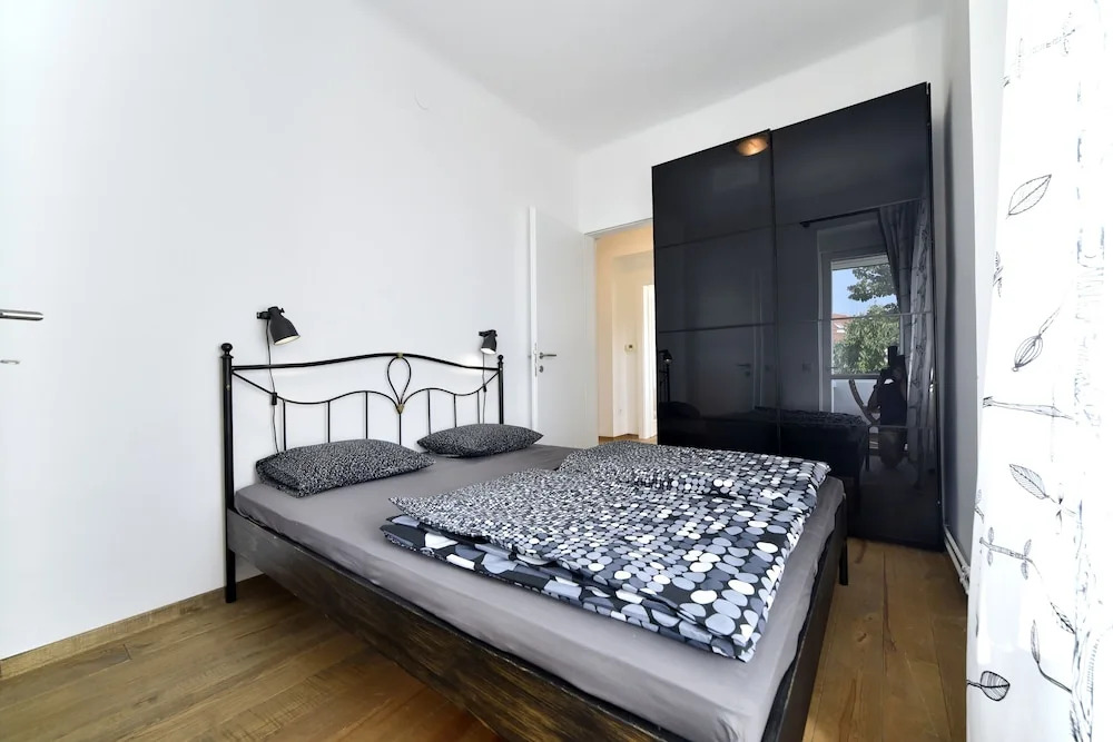Maja Superior Apartment with Balcony