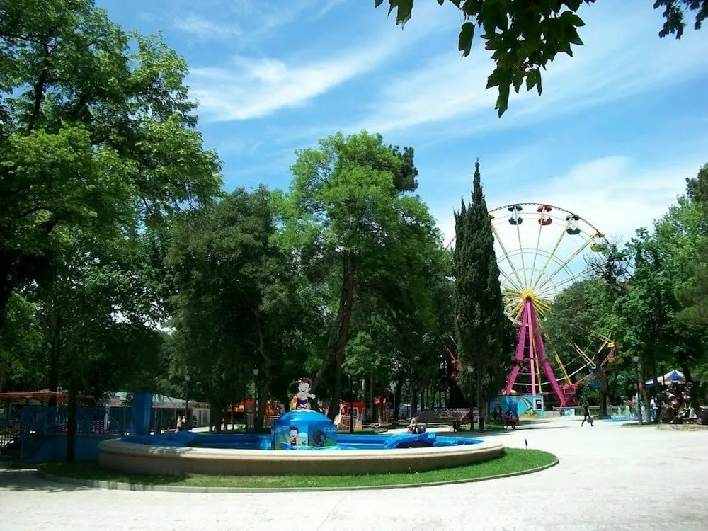 Apartments in front of the Park