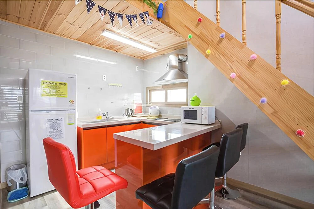 Chinchin house