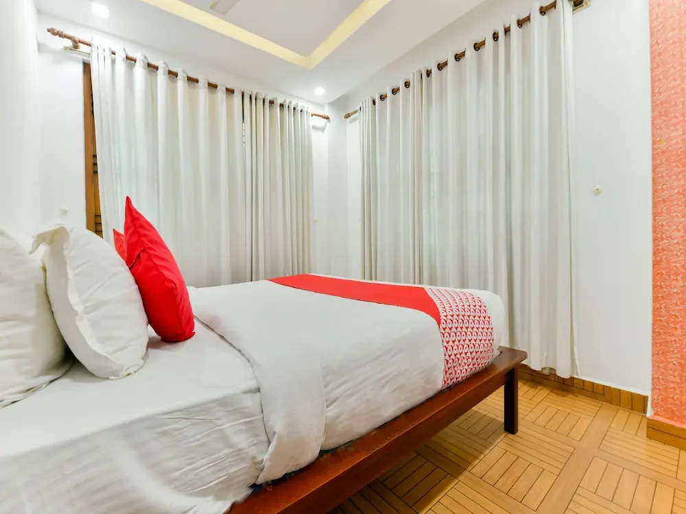 Townhouse City Center Ernakulam