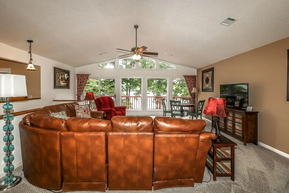 Perfect Vacation Home With Wifi, Gas Grill, and Boat Dock With Slip - Unit 0962 by Redawning