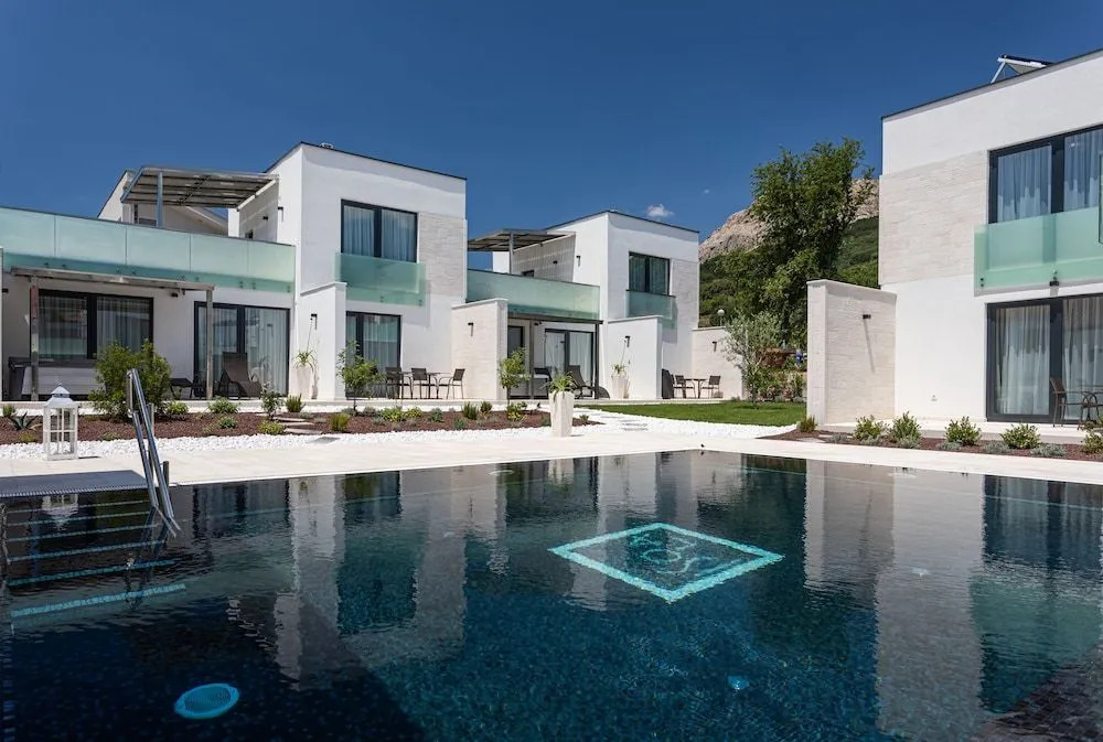 Hotel & Resort ISOLA