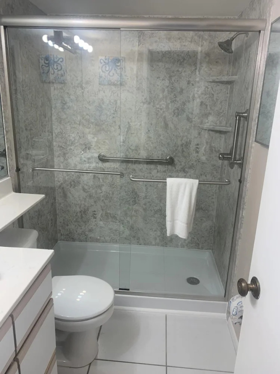 Anchorage Resort 3 Bedroom 3rd Floor Condo With Balcony 0886