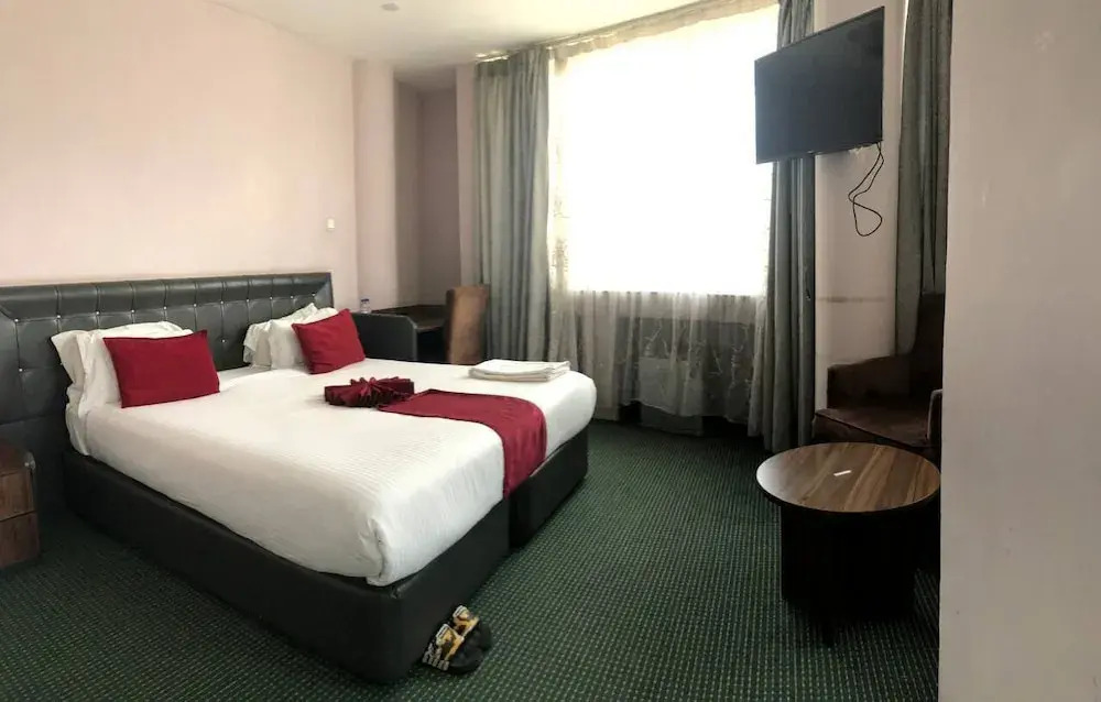 Shalla Guesthouse and Wellness Center