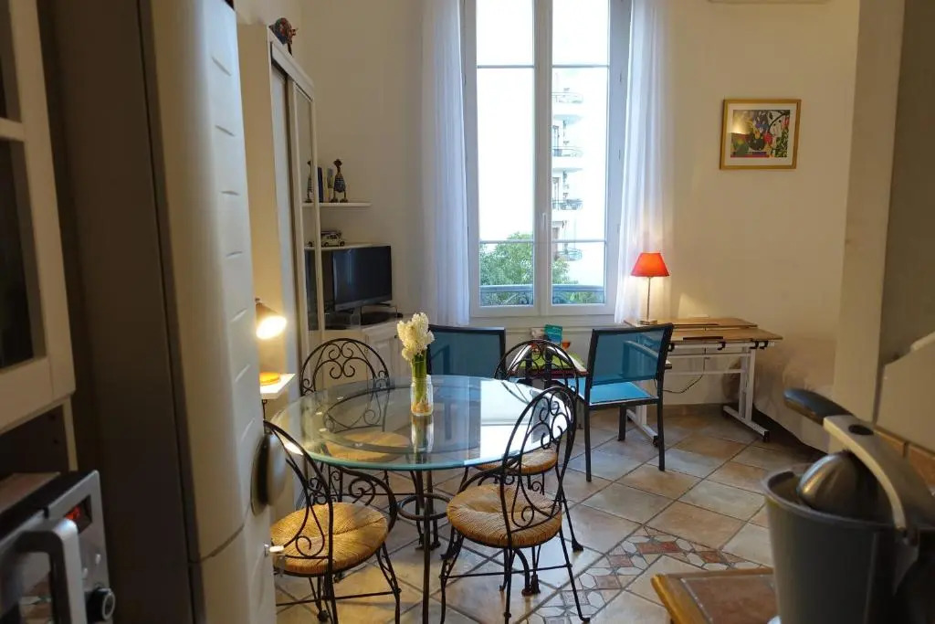 Rue de France mer à 200m