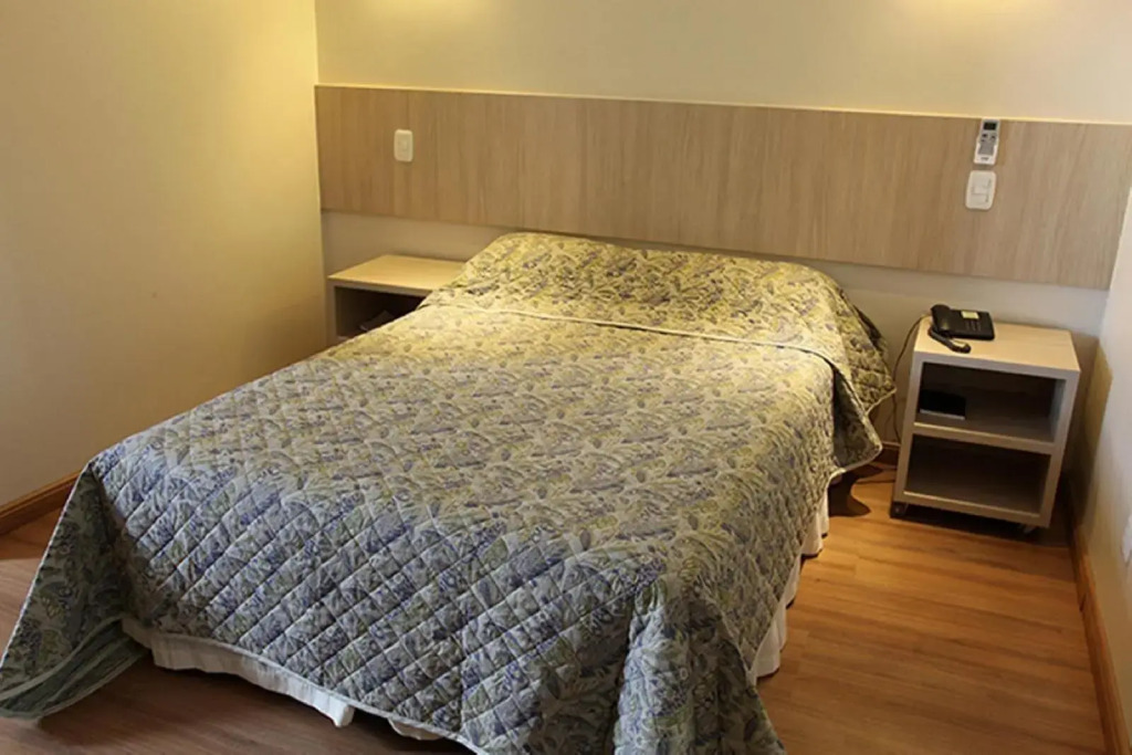 Golden Hotel - O MAIS CENTRAL - Pet Friendly
