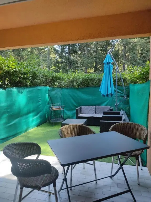 Studio Rdj Terrasse Piscine Sanary Sur Mer (Adults Only)