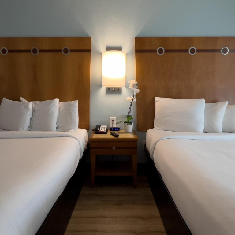 Majestic Hotel South Beach