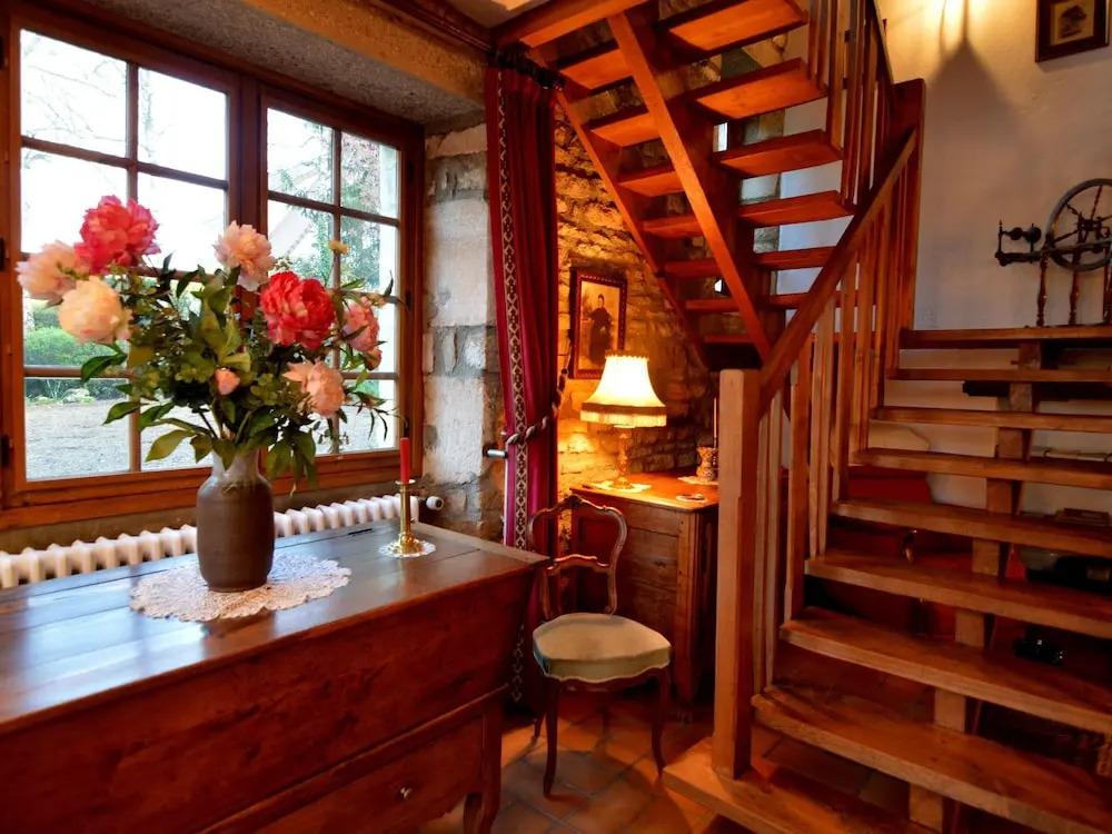 Holiday Home Vault-de-Lugny near Forest