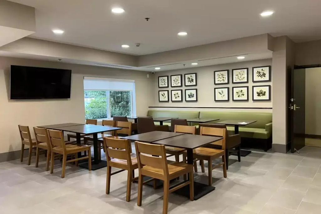 Country Inn & Suites by Radisson, LSU - Medical Corridor