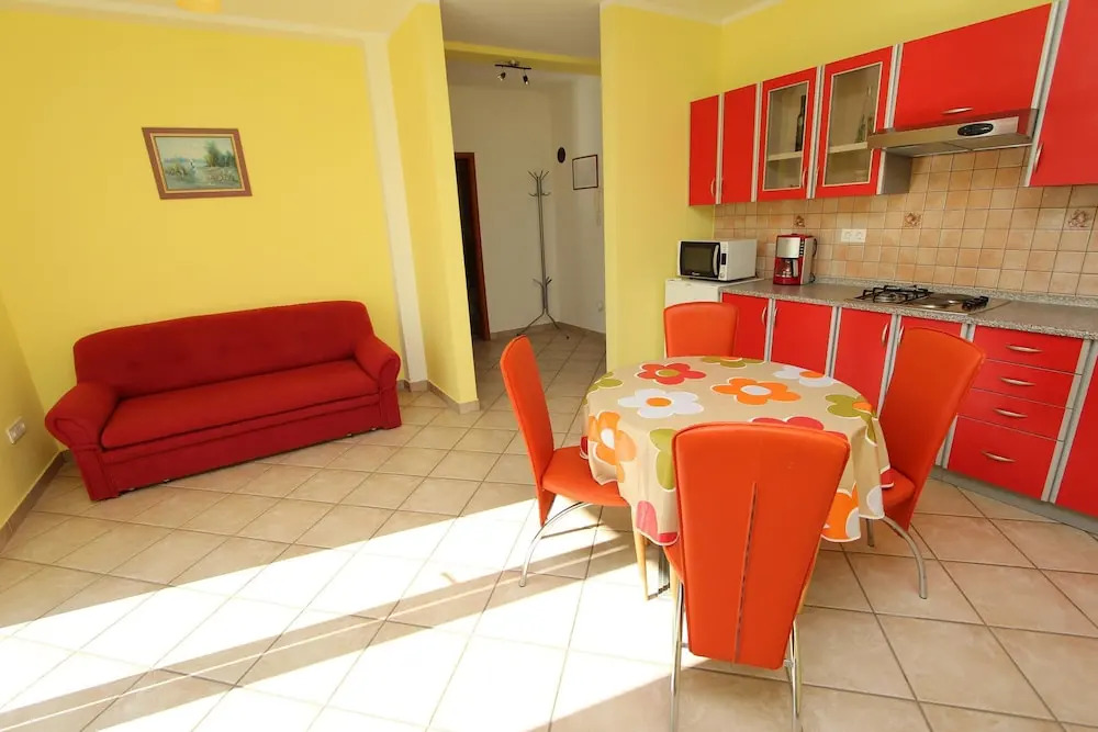 Apartments Elida