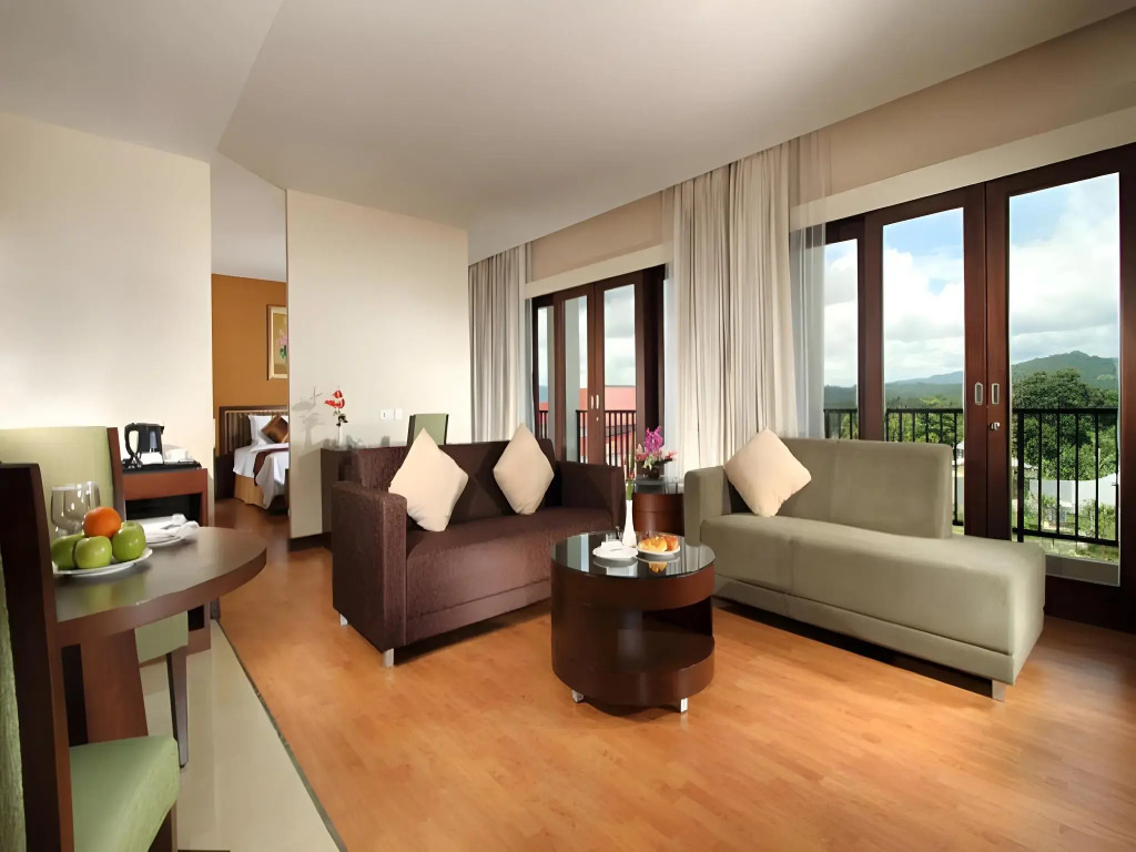 Sutanraja Hotel Convention & Recreation