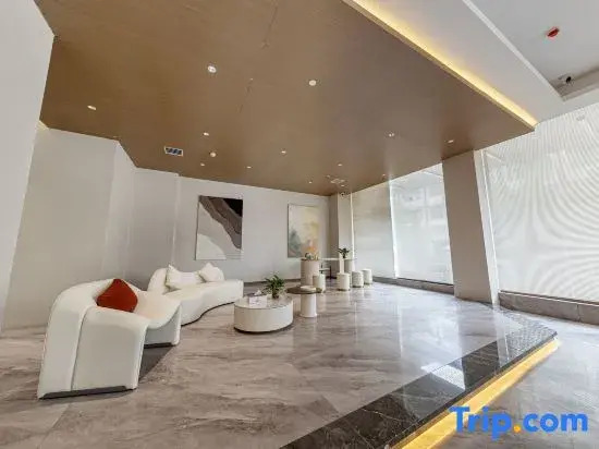 Sansui Liangqi Qingju Smart Hotel (Sansui County People's Government Railway Station)