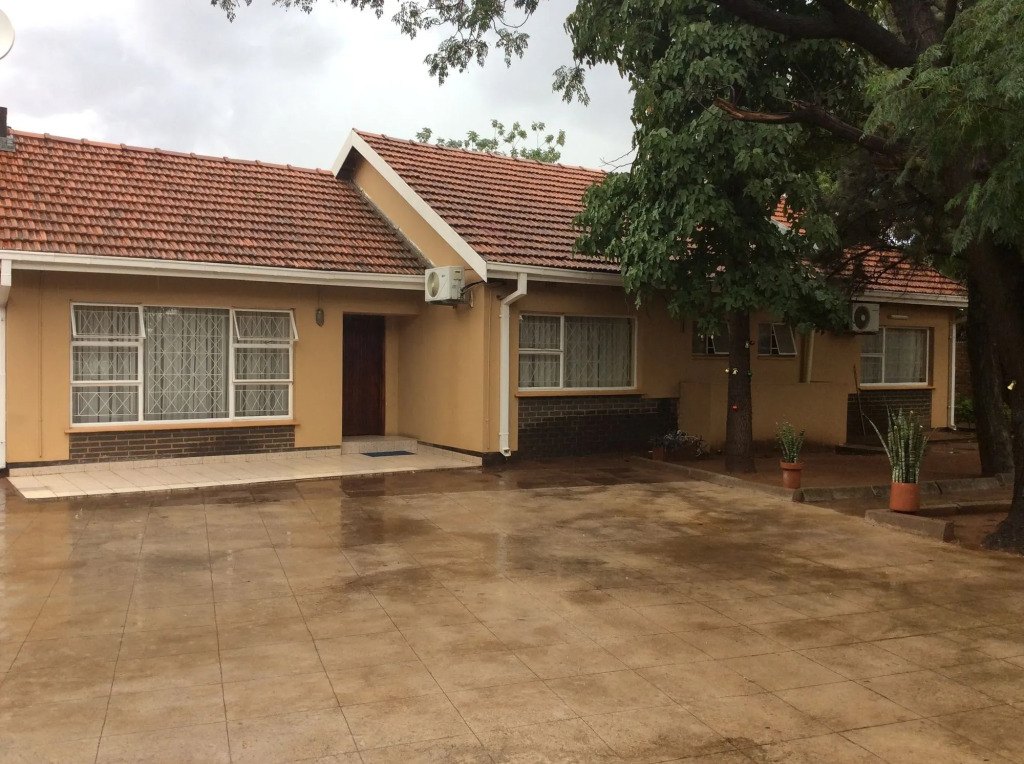 River-Ridge Guest House