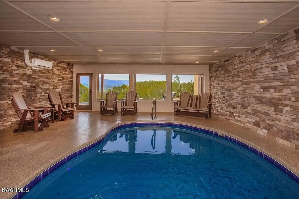 Starr Crest by Beyond Expectations w Indoor Pool