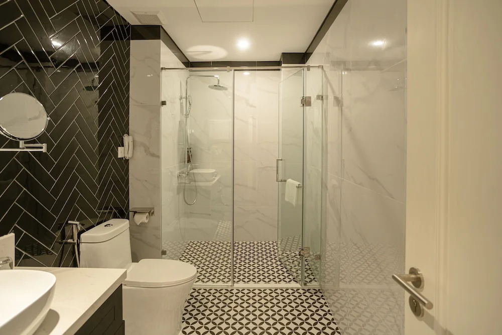 Rex Quang Binh Hotel
