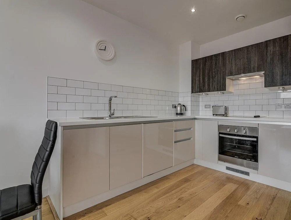 409 Chapel Street · Stylish, Clean 1 Bedroom Flat for 4