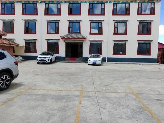Yuanmeng Hotel (Hongyuan Yinzhu Square)