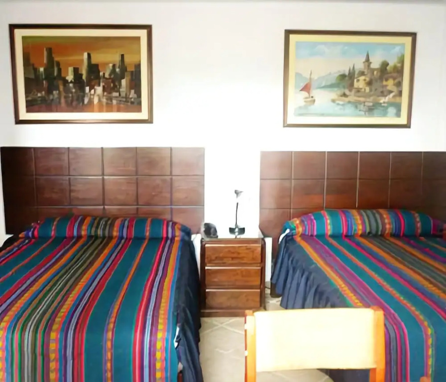 Miraflores Lodge
