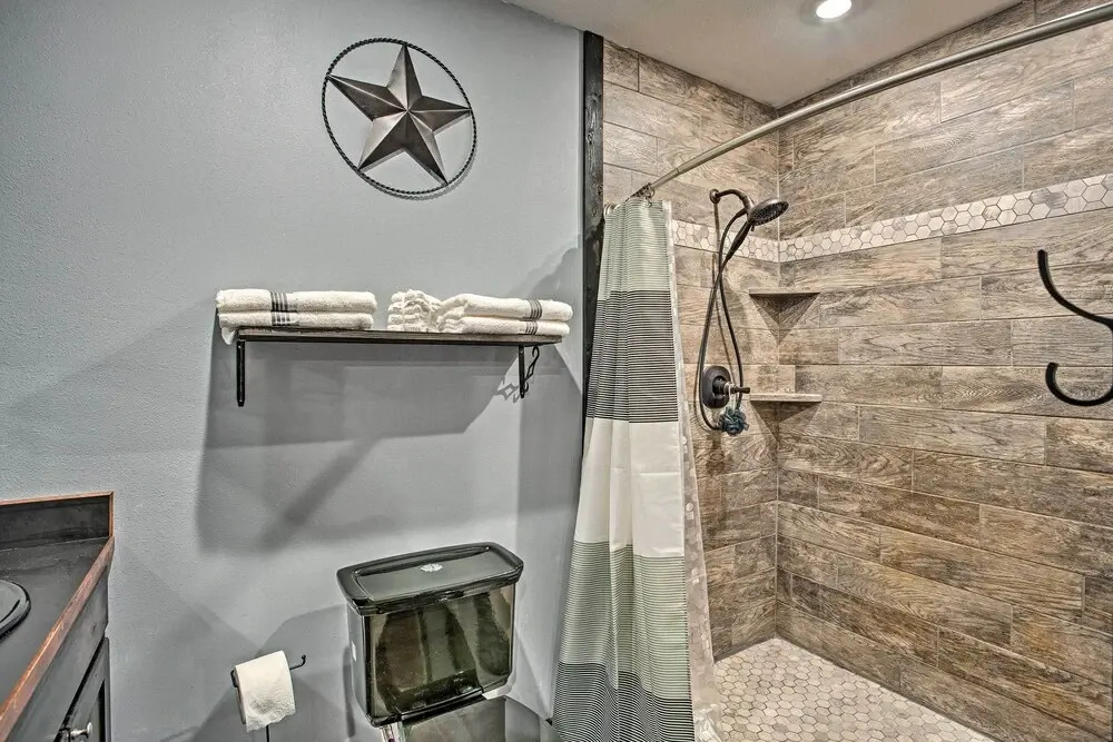 Charming Quitman Cabin < 2 Miles to Lake Fork