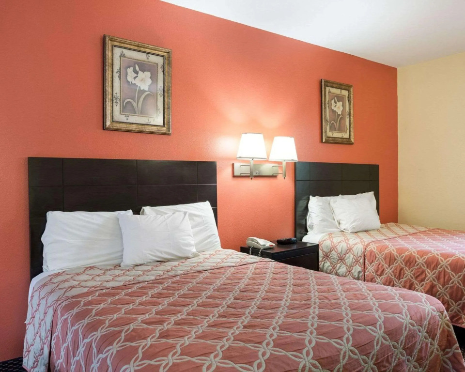 Rodeway Inn & Suites Humble IAH
