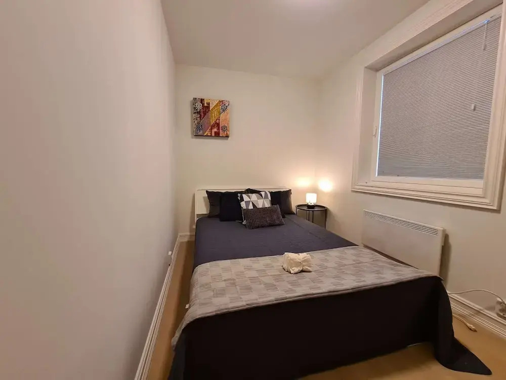 Bright And Modern - 2-bedroom, Central, Free Parking
