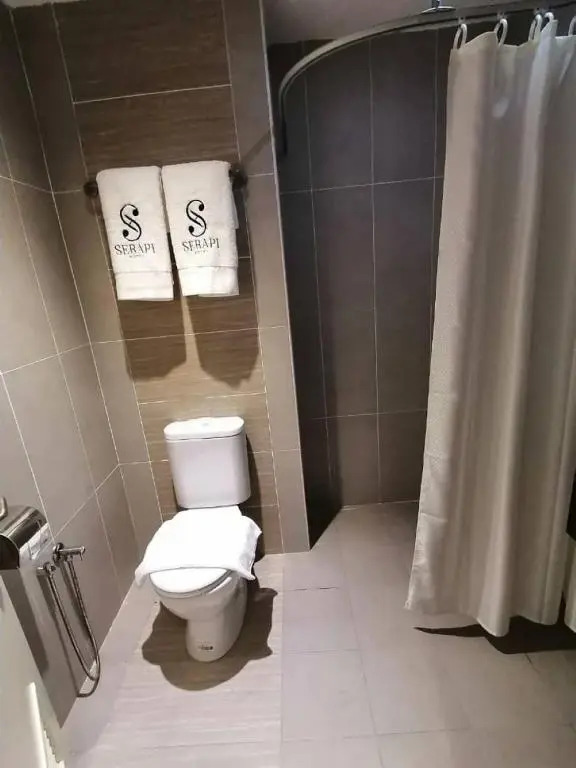Serapi Verdure Hotel