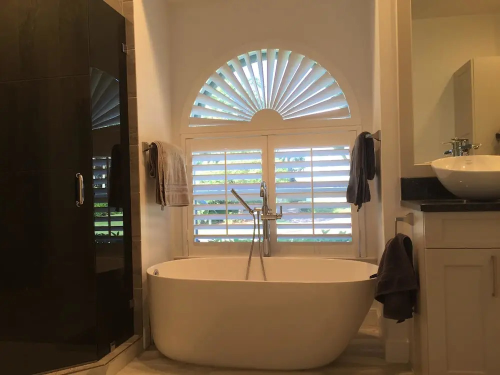SPIN451 3 Bedroom Holiday Home by Marco Naples Vacation Homes