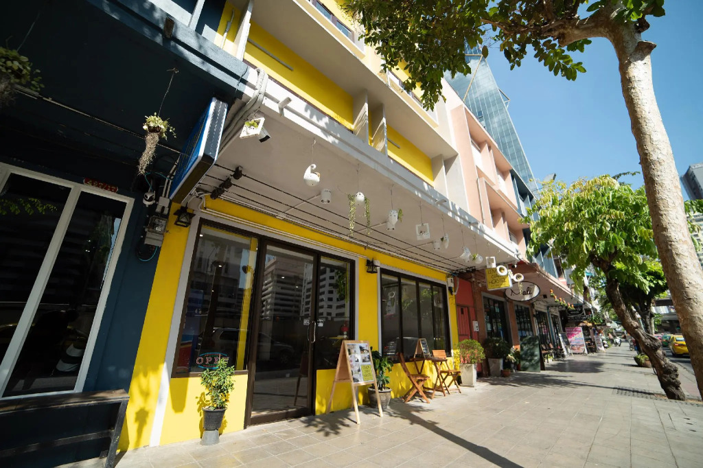 Lemon Siam Hostel Free Breakfast