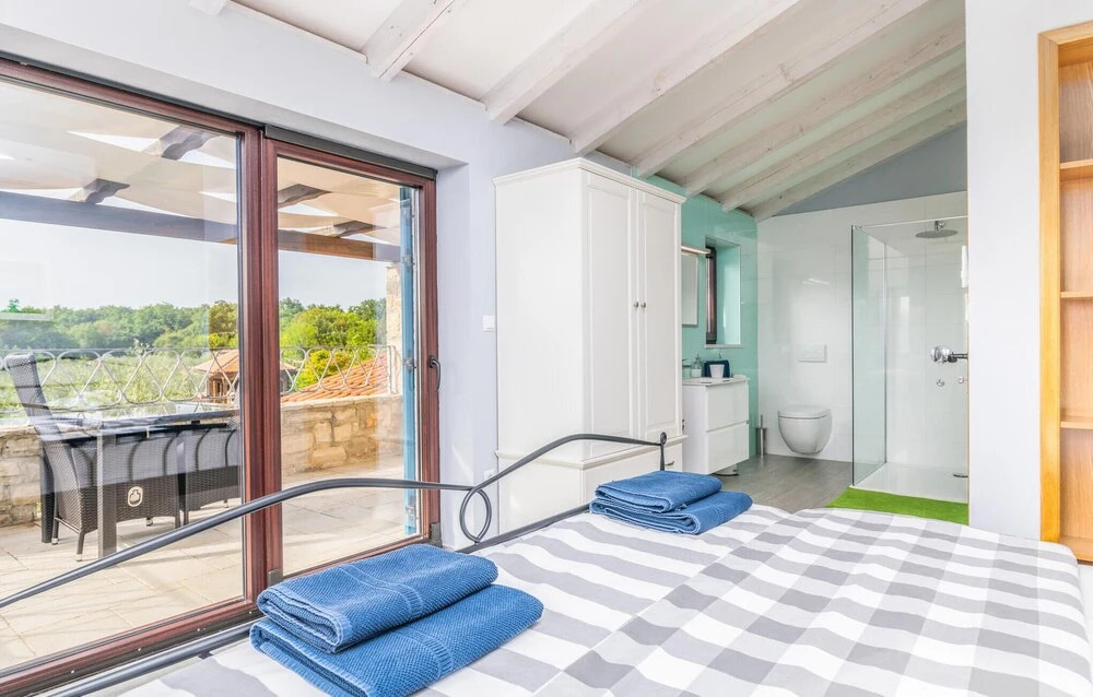 Stunning Home in Linardici With Outdoor Swimming Pool, Wifi and 4 Bedrooms