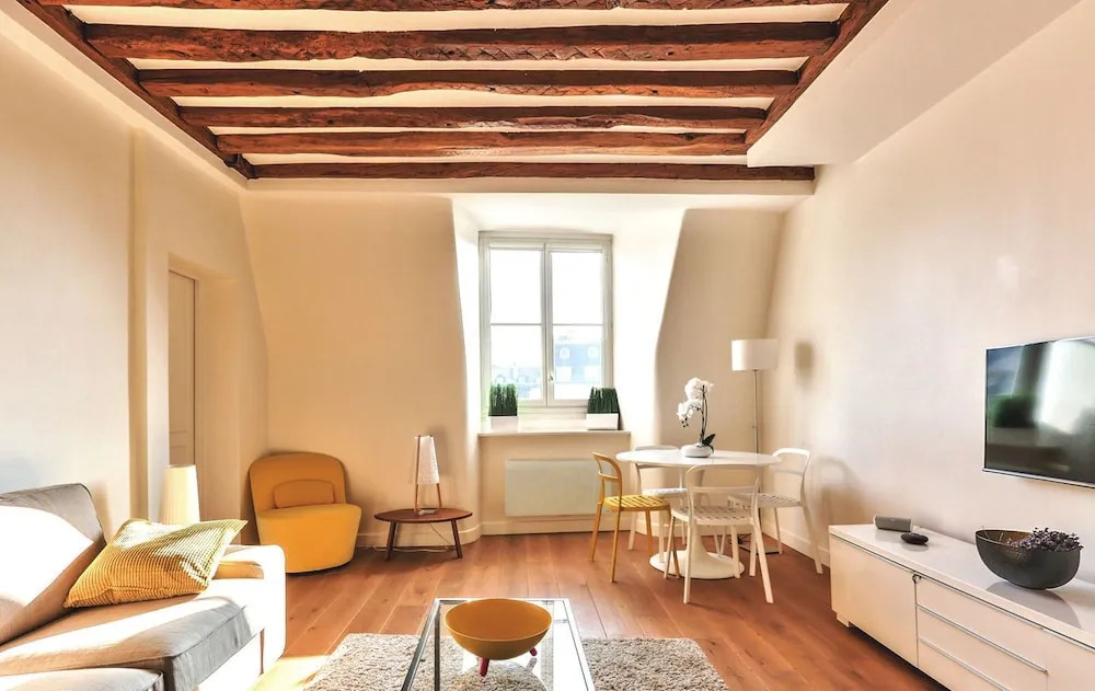Luxury apartment - Place des Victoires