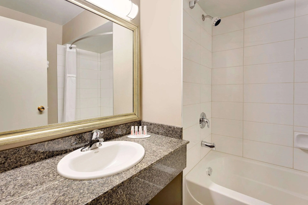 Ramada by Wyndham Kamloops