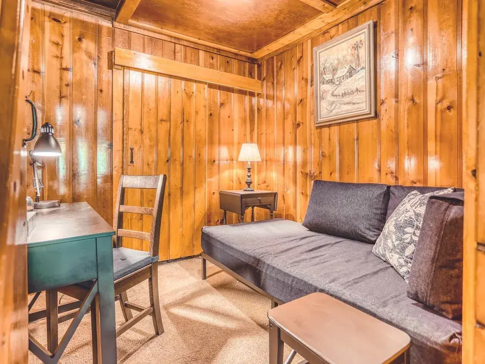 Bridlewood Cabin
