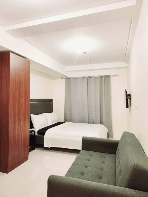 Staycation Near Burnham Park