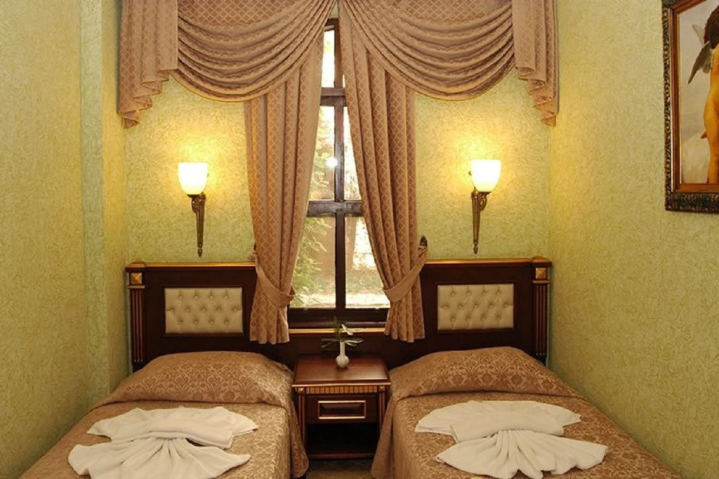 Yetkin Hotel