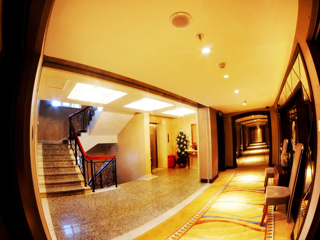 Harbin Gfour Holiday Hotel