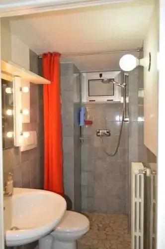 Marine B&B