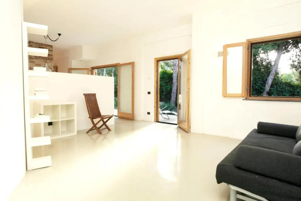 2 bedrooms house with enclosed garden and wifi at Torre Colonna Sperone 1 km away from the beach