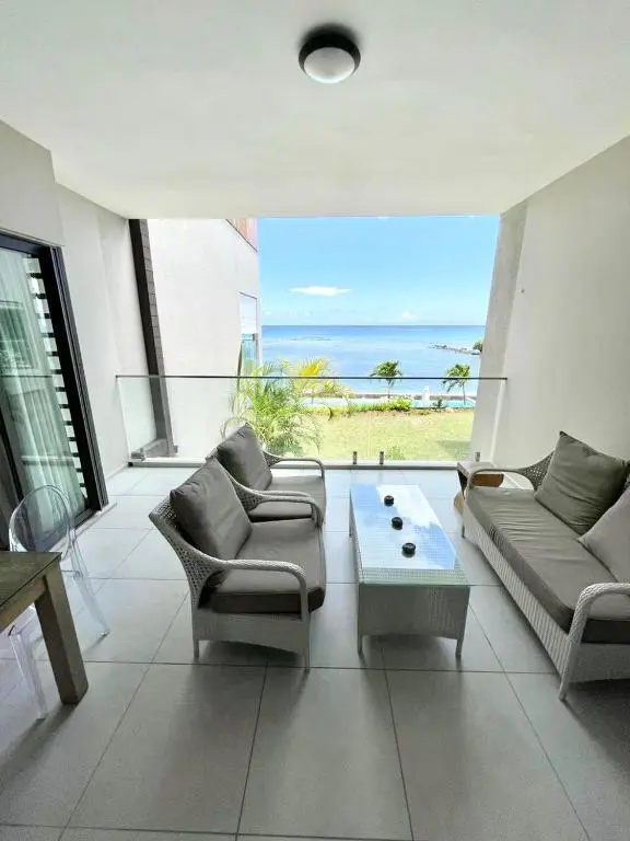 Luxury beach house with spectacular sea view and pool
