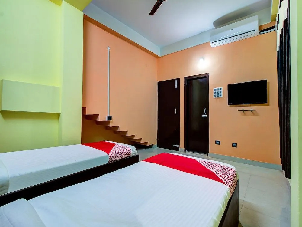 OYO 13927 Green View Guest House