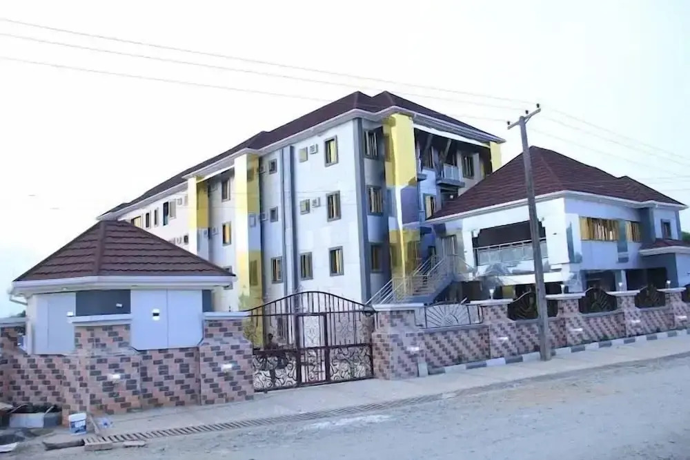 Side View Hotel