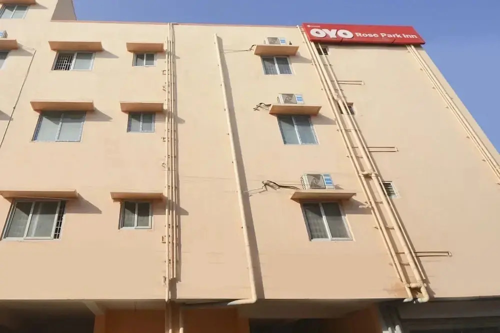 Rose Park Inn by OYO Rooms