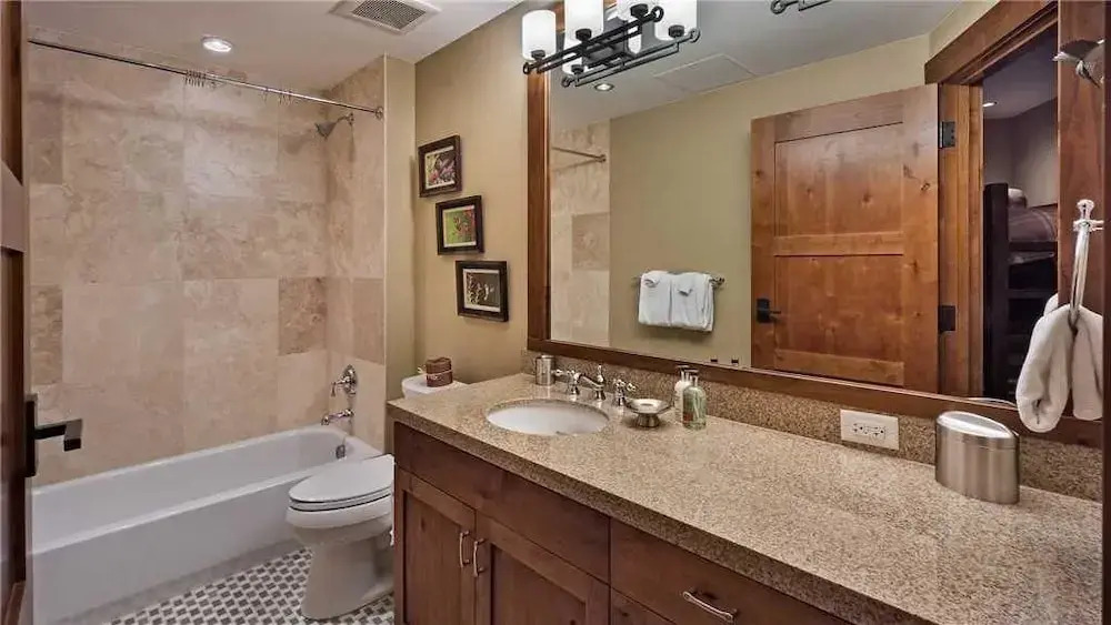 Hahns Peak 417 4 BedroomCondo By Moving Mountains