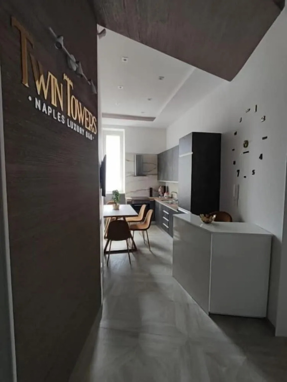 Twin Towers Naples Luxury