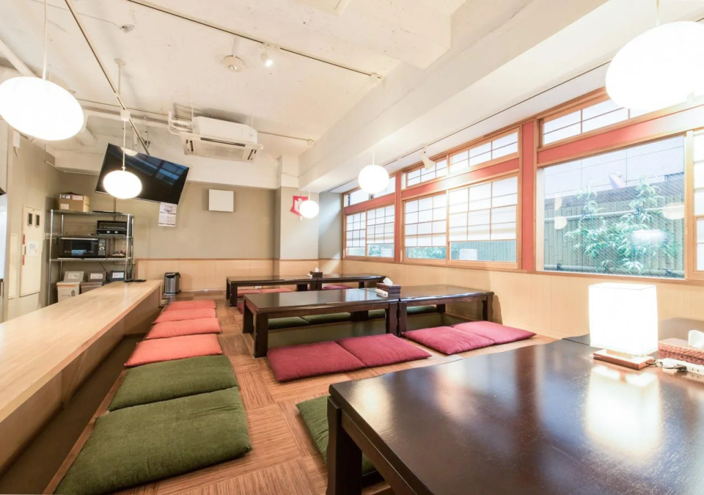 Anne Hostel Yokozuna