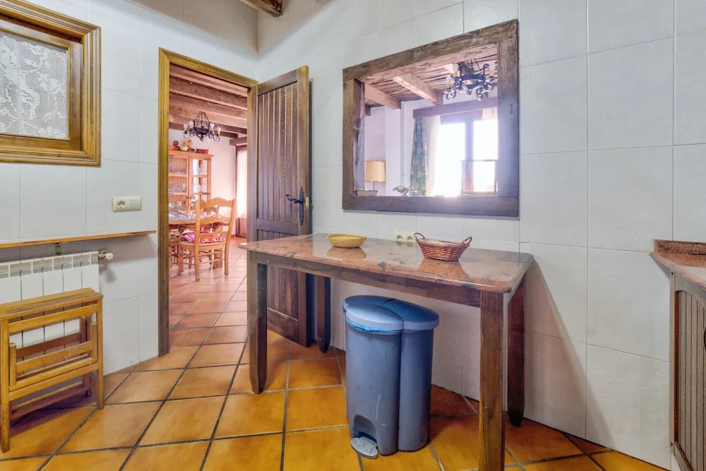 Villa With 6 Bedrooms in Puebla de Don Rodrigo, With Wonderful Mountain View, Private Pool, Furnished Balcony