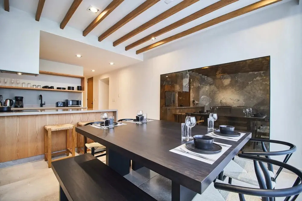 Pure Condos 302 By Lockey